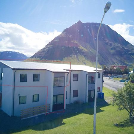 Apartment With Amazing Mountain View Bolungarvík Εξωτερικό φωτογραφία